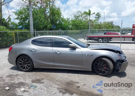2019 Maserati Ghibli S Q4 Gransport z USA, uszkodzony, nr VIN ZAM57YTS0K1340156